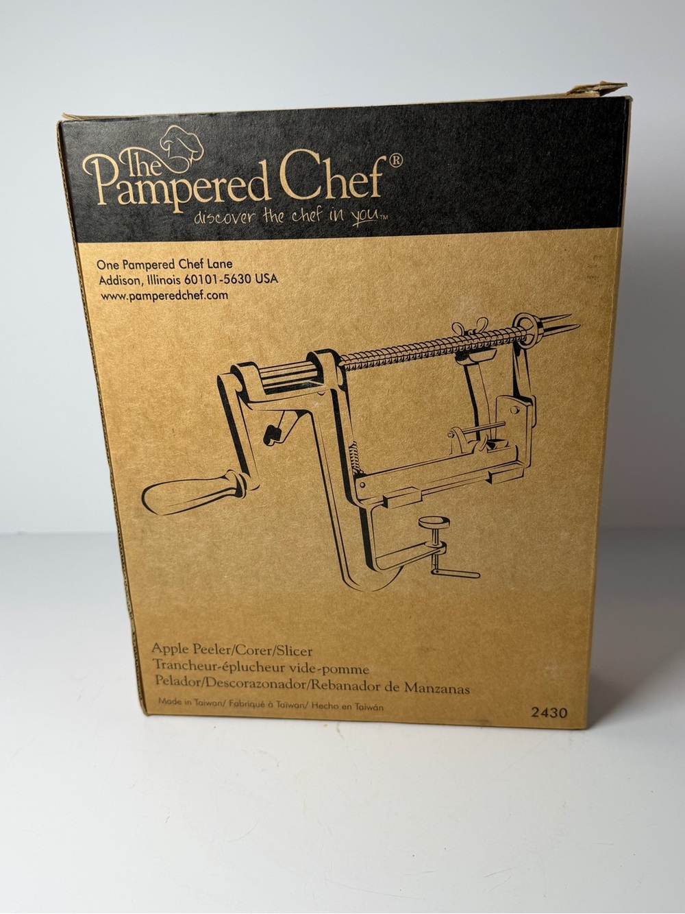 Pampered Chef Apple Peeler Corer Slicer #2430 & Wood Stand #2435 Vintage NIB - Picture 3 of 4